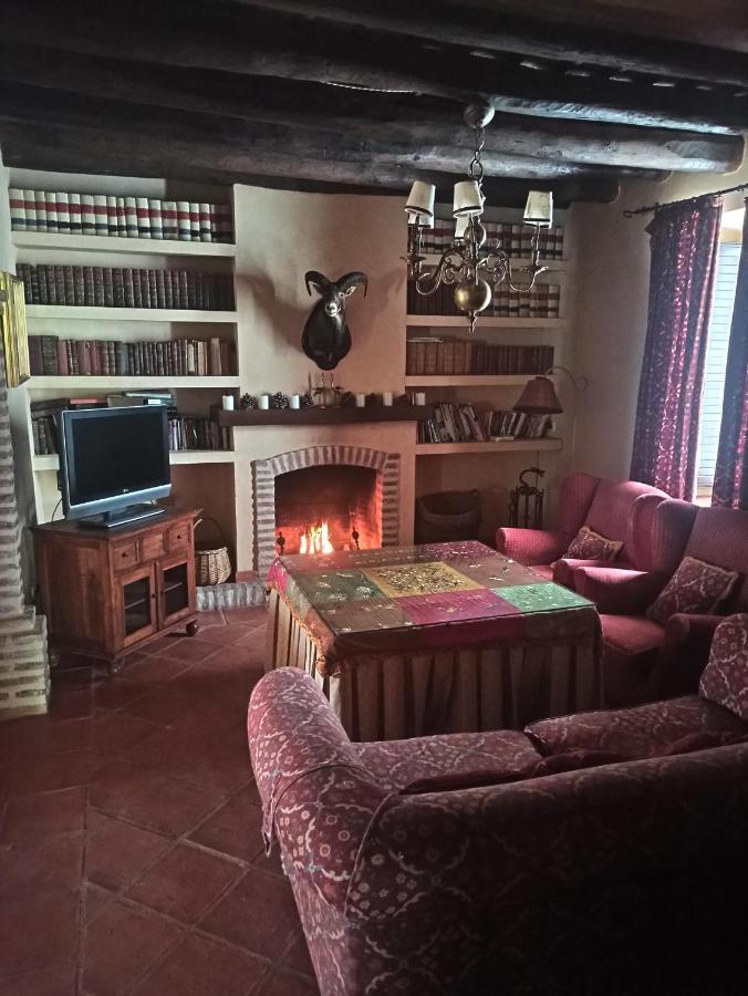 Casa Rural El Chorrillo Cazalla De La Sierra Dış mekan fotoğraf